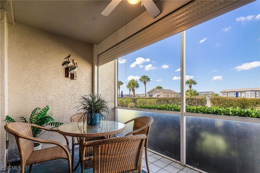 FINALLY! A 1st FLOOR END/CORNER UNIT w/2BEDROOMS and A DEN in - Beach Condo for sale in Fort Myers, Florida on Beachhouse.com