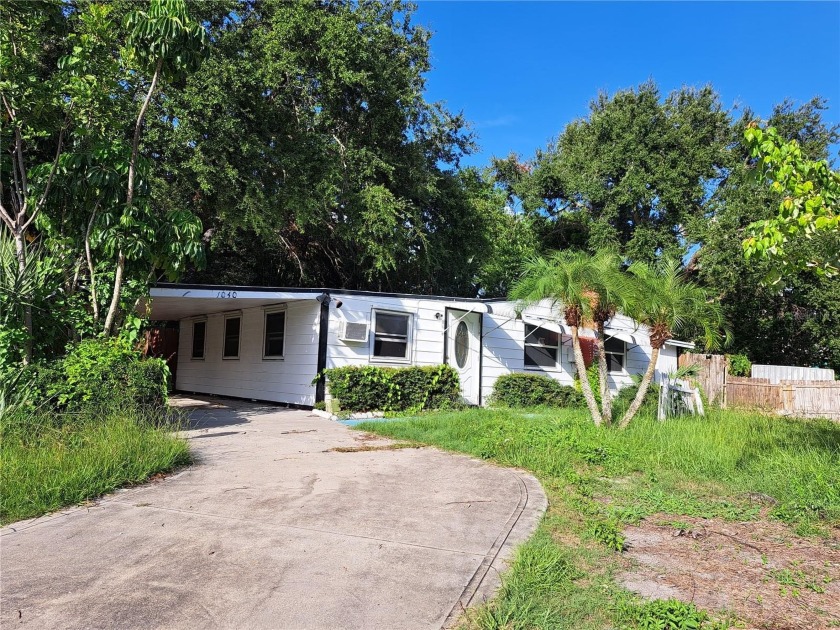 Great location for your family home or great investment. Special - Beach Home for sale in South Pasadena, Florida on Beachhouse.com