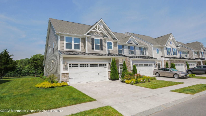 Welcome to 400 Bay Breeze Blvd, meticulously maintained end unit - Beach Townhome/Townhouse for sale in Cape May Court House, New Jersey on Beachhouse.com