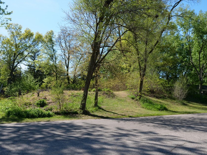 Come check out this hard to find piece of residential property - Beach Lot for sale in Holland, Michigan on Beachhouse.com