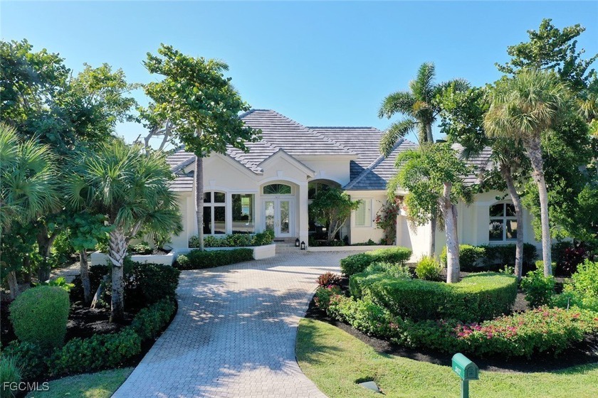 Welcome to Sanibel's premier address, The Sanctuary, where - Beach Home for sale in Sanibel, Florida on Beachhouse.com