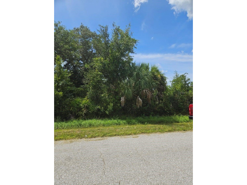 Great oversized lot ready for you to build your new home.  Water - Beach Lot for sale in Englewood, Florida on Beachhouse.com