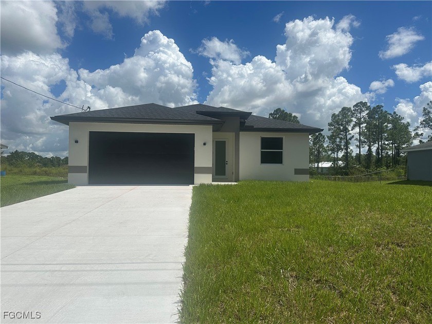 Modern New Construction Home - Move-In Ready! Seller is Offering - Beach Home for sale in Lehigh Acres, Florida on Beachhouse.com