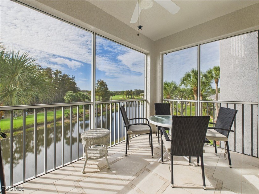 GREAT LOCATION! SPECTACULAR VIEWS overlooking lake and golf - Beach Condo for sale in Fort Myers, Florida on Beachhouse.com