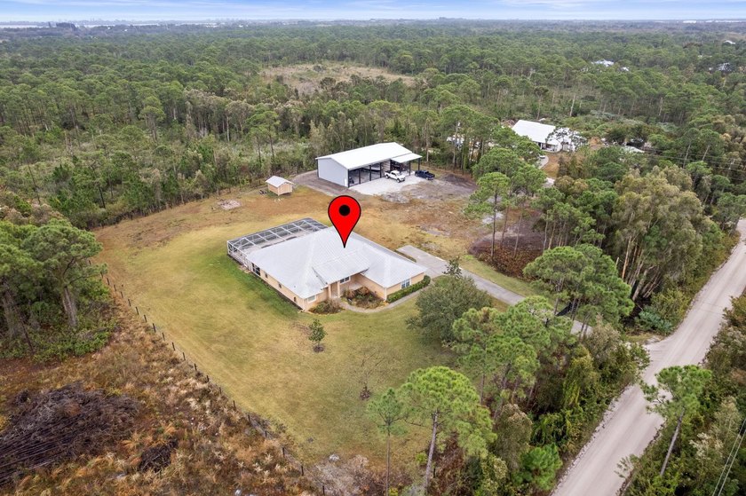 Enjoy peaceful country living on 2.1 private acres in North St - Beach Home for sale in Fort Pierce, Florida on Beachhouse.com