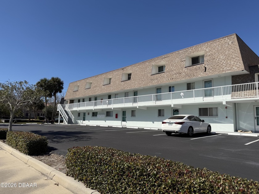 Experience coastal living in this first-floor, two-bedroom condo - Beach Condo for sale in Ormond Beach, Florida on Beachhouse.com