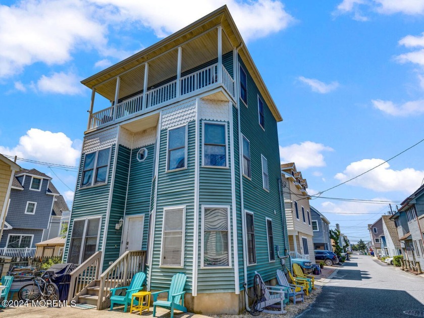 Featured Listing... Welcome to Chadwick Beach! Whether you're - Beach Home for sale in Lavallette, New Jersey on Beachhouse.com