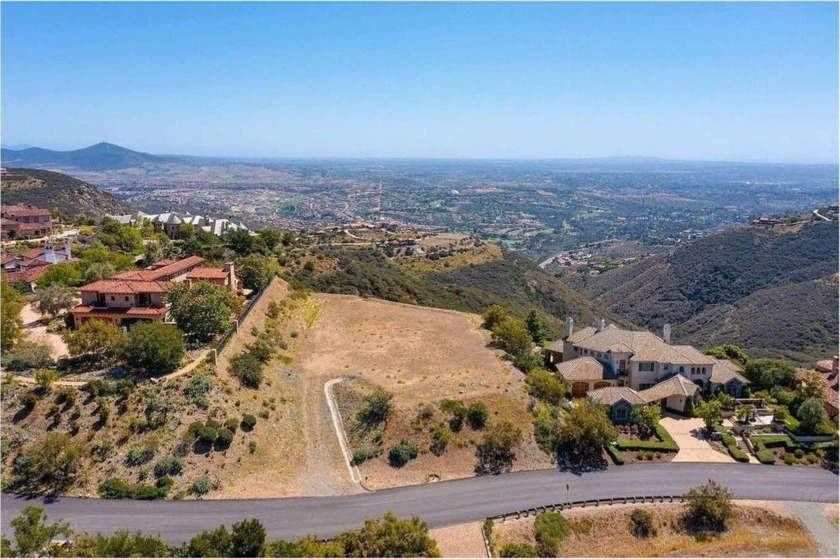 Over one acre of flat buildable pad, Lot 29, located in the - Beach Lot for sale in Rancho Santa Fe, California on Beachhouse.com