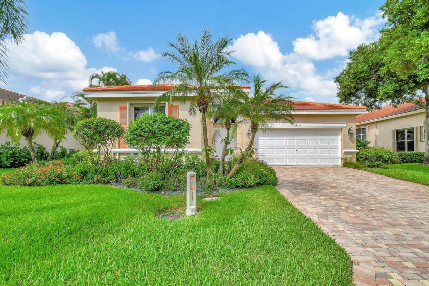 Exceptional SFH located in Imperial Isle Wycliffe Golf & Country - Beach Home for sale in Lake Worth, Florida on Beachhouse.com