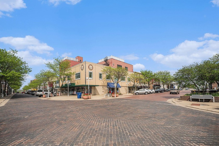 Welcome to your dream condo in the heart of downtown St. Joseph; - Beach Condo for sale in Saint Joseph, Michigan on Beachhouse.com