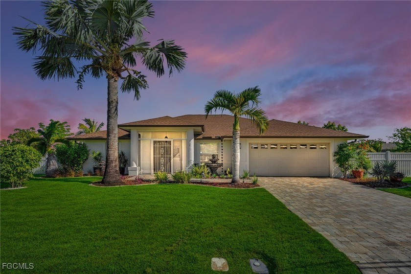 No Flood Insurance Required for this Beautiful Lakefront Home on - Beach Home for sale in Cape Coral, Florida on Beachhouse.com