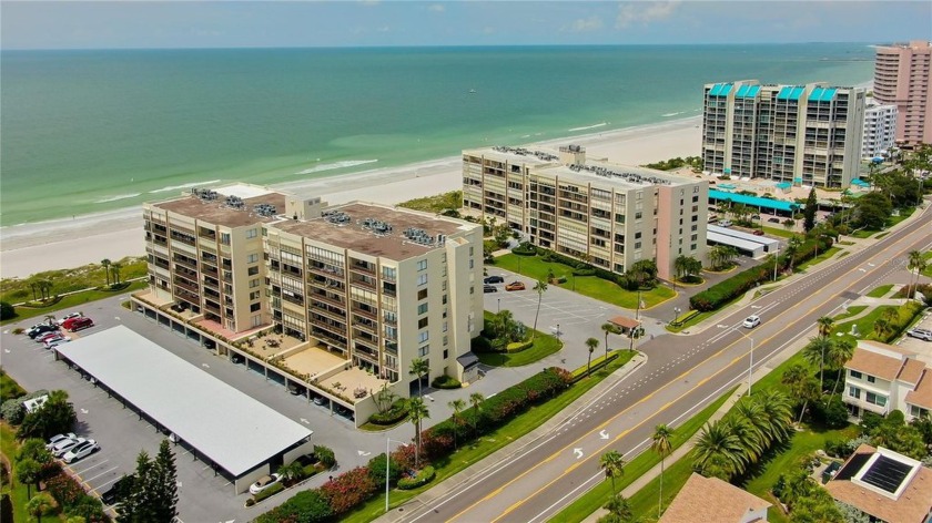 Gorgeous 2 bedroom, 2 bathroom condo on Sand Key in Clearwater - Beach Condo for sale in Clearwater Beach, Florida on Beachhouse.com