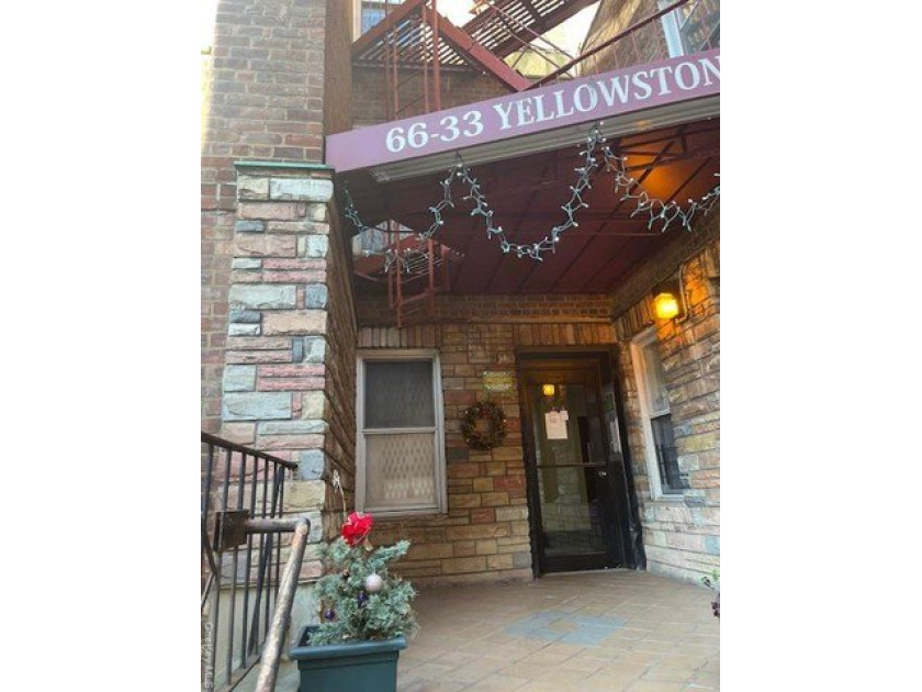 This 1-bedroom co-op on the 4th floor of the Quality & Ruskin - Beach Home for sale in Forest Hills, New York on Beachhouse.com