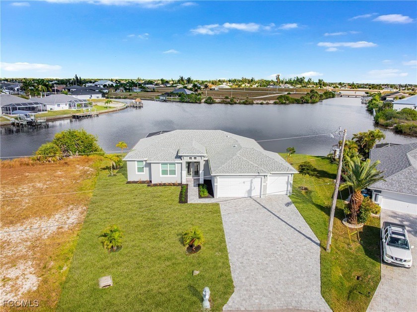 Experience exceptional Florida living in this stunning new - Beach Home for sale in Cape Coral, Florida on Beachhouse.com