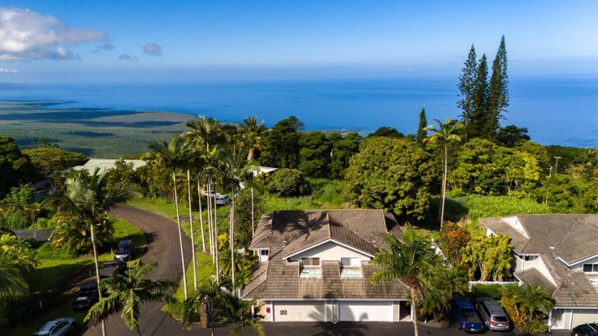Discover Your Hawaiian Dream: Spacious 3BR/2.5BA Townhouse-Style - Beach Condo for sale in Captain Cook, Hawaii on Beachhouse.com