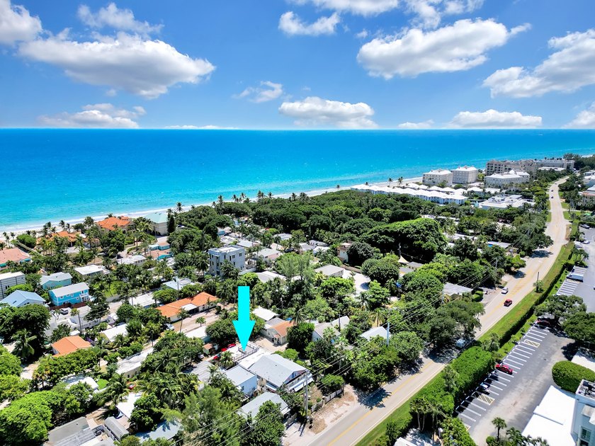Fall in love with this unique duplex located just minutes from - Beach Home for sale in Boynton Beach, Florida on Beachhouse.com