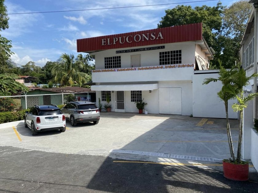 The warehouse is completely fenced and secured, and is accessed - Beach Commercial for sale in Panama City,  on Beachhouse.com