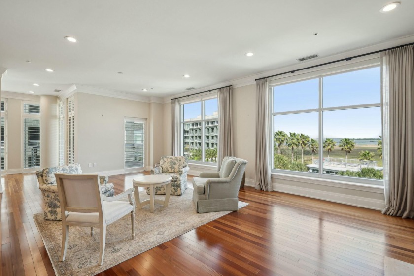 Fabulous opportunity to own this beautiful property at Tides 3 - Beach Condo for sale in Mount Pleasant, South Carolina on Beachhouse.com