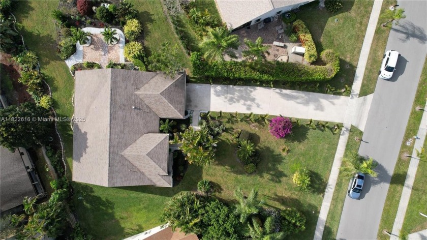 NO SHOWINGS OR BACKUP OFFERS! HOUSE IS UNDER CONTRACT! STEP INTO - Beach Home for sale in Delray Beach, Florida on Beachhouse.com