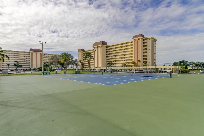 Under contract-accepting backup offers. Motivated Seller! - Beach Condo for sale in St. Petersburg, Florida on Beachhouse.com