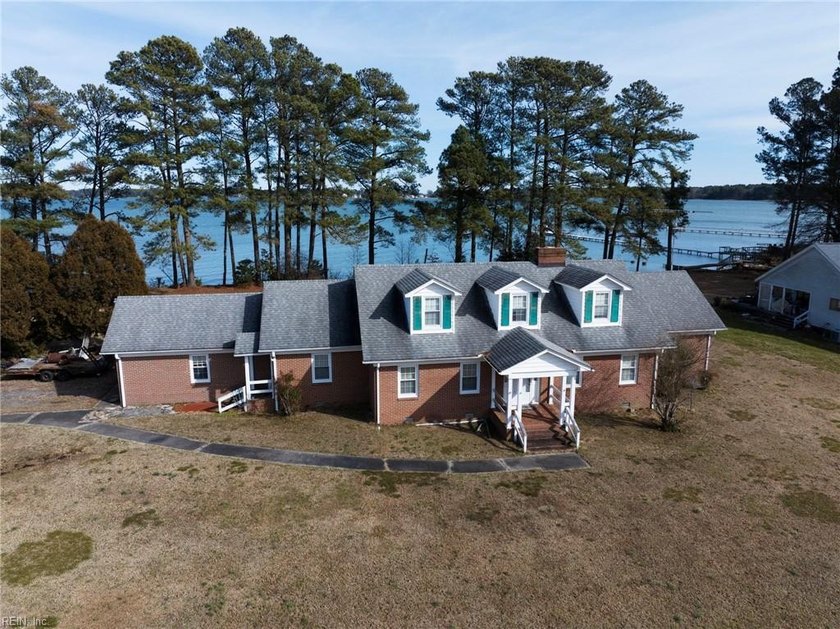 Rare waterfront opportunity in Mathews County! Situated on 2.23 - Beach Home for sale in Hallieford, Virginia on Beachhouse.com
