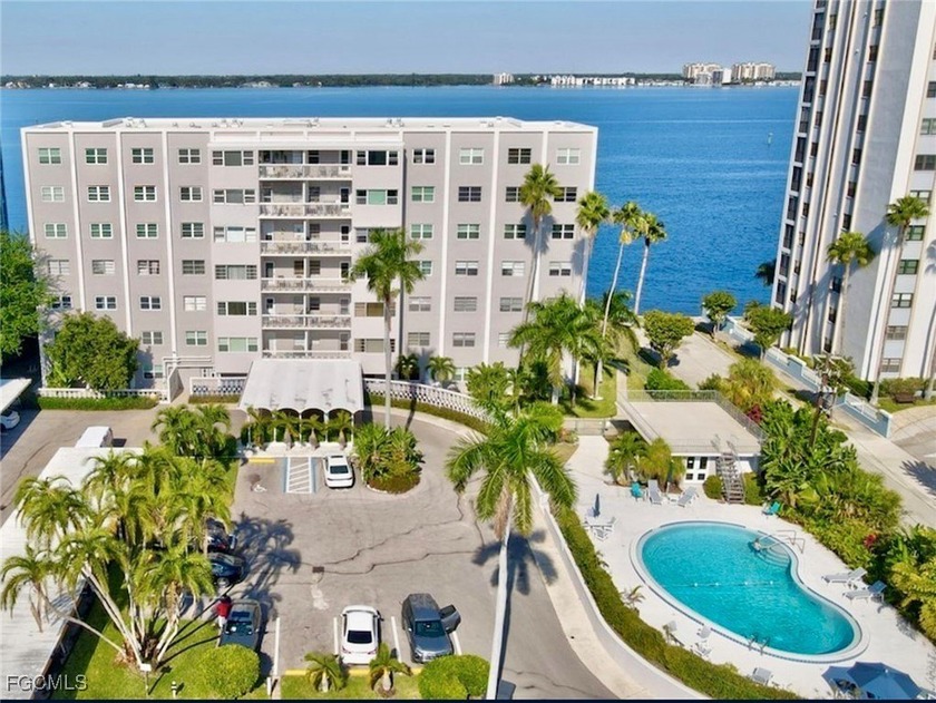Stunning 7th-floor riverfront retreat in the heart of the - Beach Condo for sale in Fort Myers, Florida on Beachhouse.com