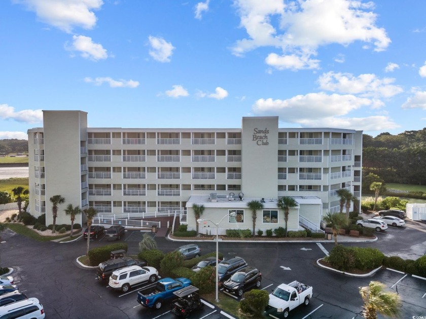 This beautifully 2-bedroom, 2-bathroom condo offers the perfect - Beach Condo for sale in Myrtle Beach, South Carolina on Beachhouse.com