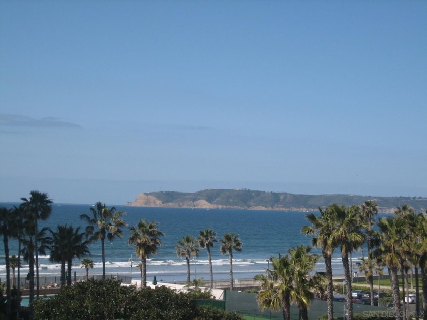 !The spectacular views from this beautiful corner unit capture - Beach Home for sale in Coronado, California on Beachhouse.com