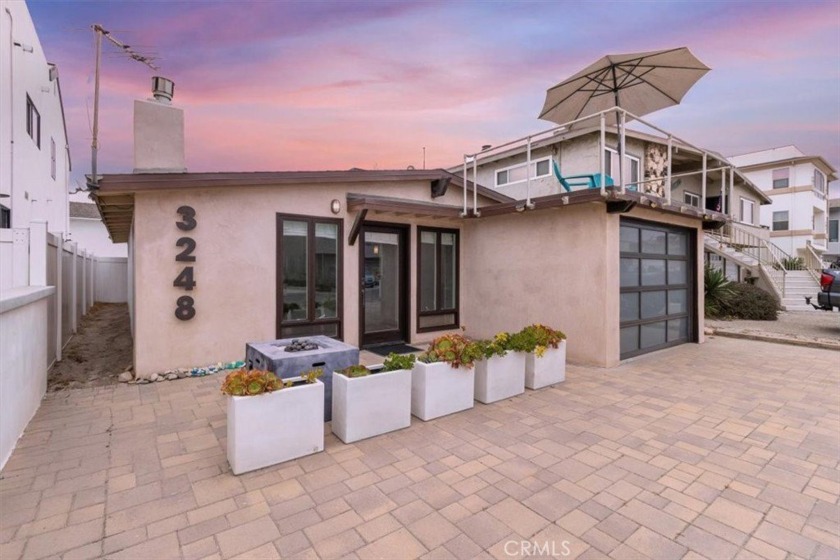 Location ........ Location ...... and then Location, in that - Beach Home for sale in Oxnard, California on Beachhouse.com