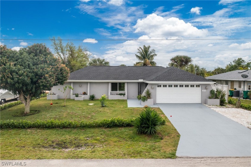 Welcome to your dream home in Port Charlotte! This stunning - Beach Home for sale in Port Charlotte, Florida on Beachhouse.com