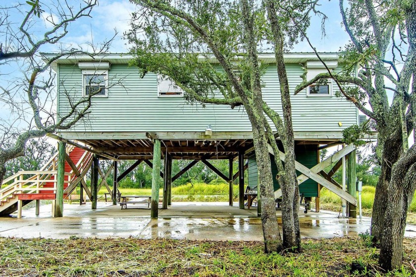 973 Four Point Rd, Dulac, LA is nestled on the picturesque Four - Beach Home for sale in Dulac, Louisiana on Beachhouse.com