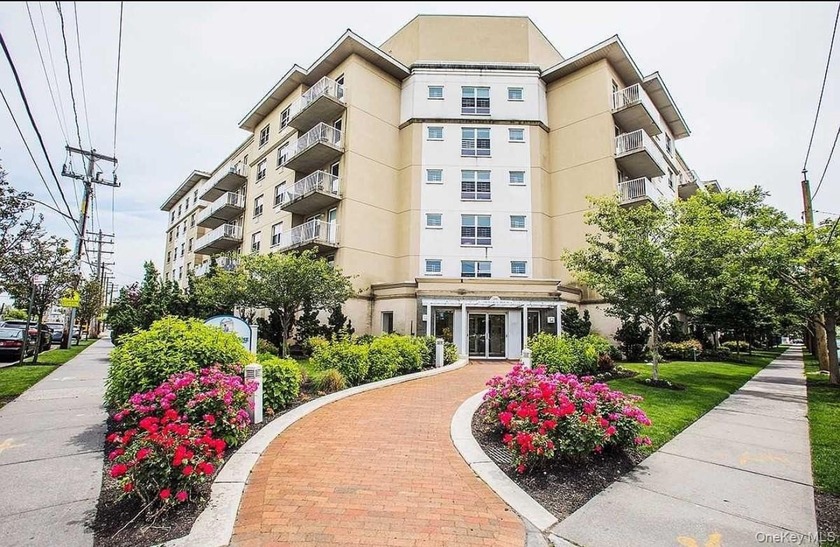 Discover this charming 2-bedroom, 1-bathroom apartment located - Beach Condo for sale in Rockaway Beach, New York on Beachhouse.com