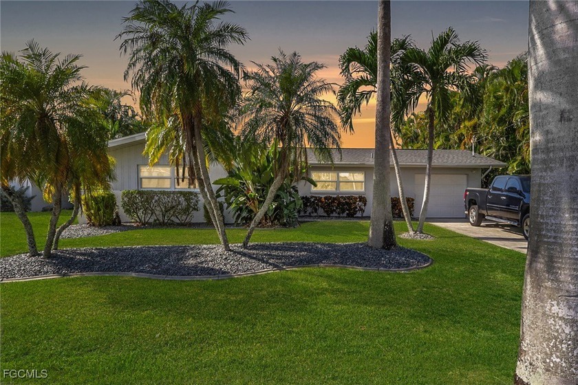 This beautifully updated single-family ranch offers direct Gulf - Beach Home for sale in Cape Coral, Florida on Beachhouse.com