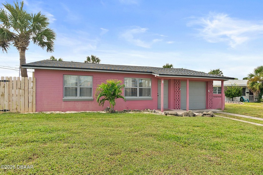 Welcome to this beautifully renovated casual coastal cottage - Beach Home for sale in Ormond Beach, Florida on Beachhouse.com