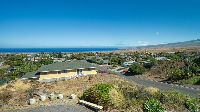 Steep grade for driveway to get fabulous views. Flat on top to - Beach Lot for sale in Waikoloa, Hawaii on Beachhouse.com