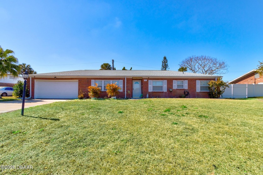 Nestled in the heart of Daytona Beach, this beautiful 3 bed 2 - Beach Home for sale in Daytona Beach, Florida on Beachhouse.com