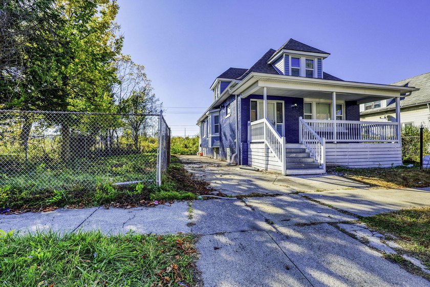 Welcome to 2513 Concord St - Your Islandview Dream Home in - Beach Home for sale in Detroit, Michigan on Beachhouse.com