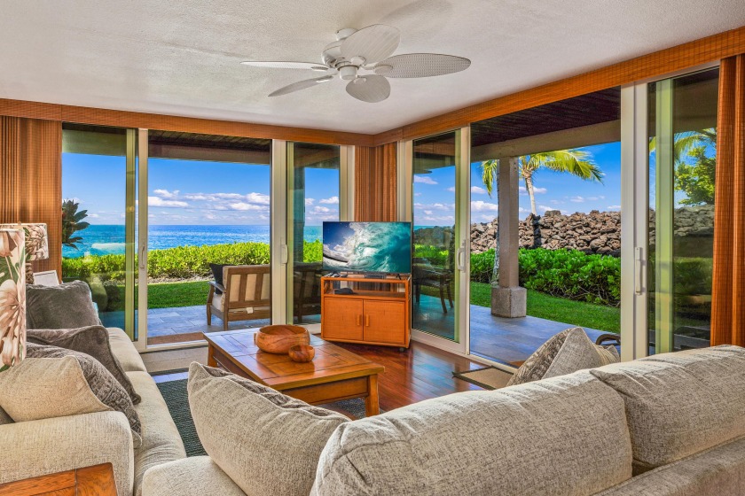 KKSRC#1-101 Direct Oceanfront, Best North Ground Floor Corner - Beach Vacation Rentals in KAILUA KONA, Hawaii on Beachhouse.com