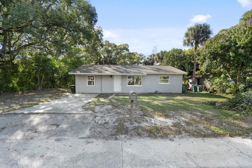 New to the market! Beautiful, completely remodeled single-family - Beach Home for sale in Melbourne, Florida on Beachhouse.com