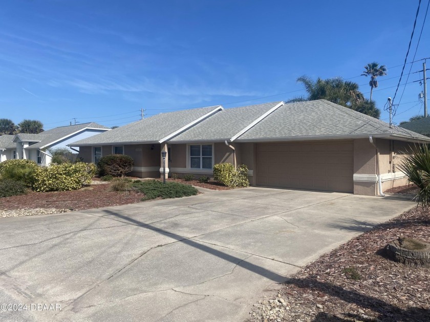 Perfectly located on a low traveled street, two blocks from the - Beach Home for sale in Wilbur-by-The-Sea, Florida on Beachhouse.com