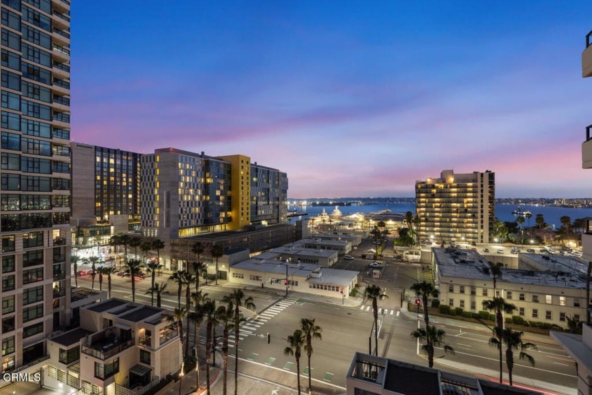 Sophisticated Living in the Heart of DowntownFeaturing 2 - Beach Condo for sale in San Diego, California on Beachhouse.com