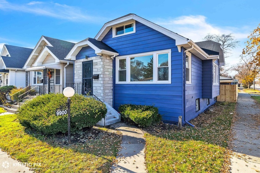 This updated 3 bedroom 1 bath home in Washington Heights sits on - Beach Home for sale in Chicago, Illinois on Beachhouse.com