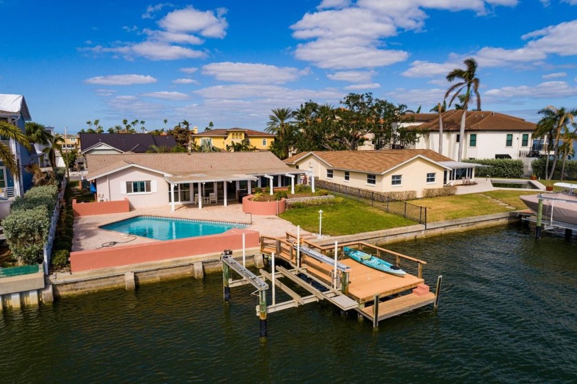 OPPORTUNITY  TO OWN A PREMIUM  WATER  FRONT  LOCATION ON - Beach Home for sale in Treasure Island, Florida on Beachhouse.com