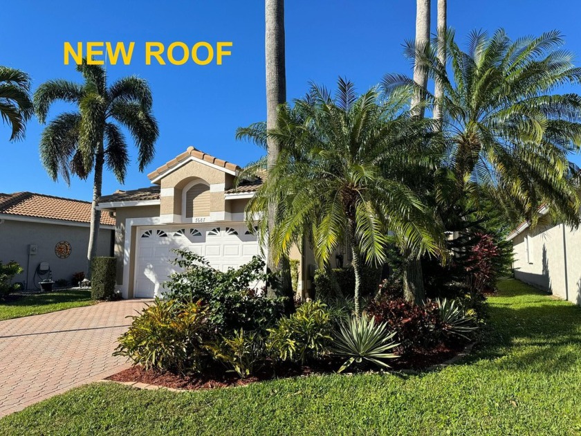 BRAND NEW ROOF being installed. Air conditioning installed in - Beach Home for sale in Boynton Beach, Florida on Beachhouse.com