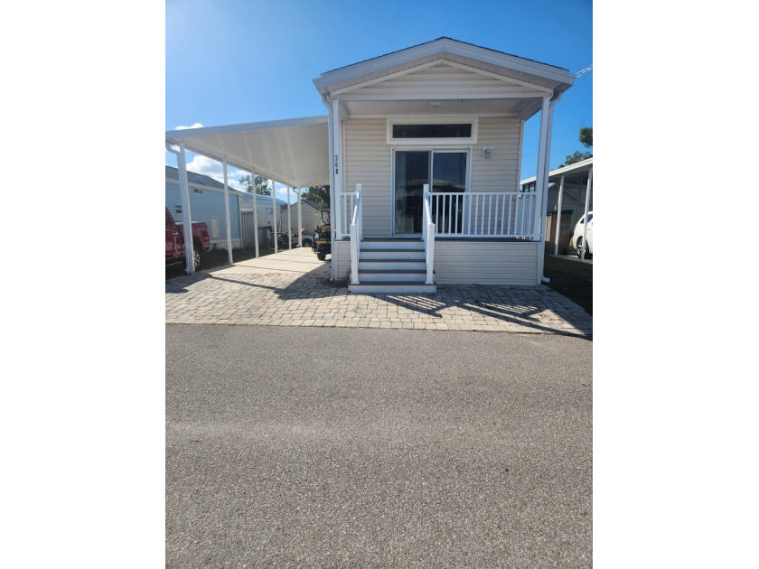 This 2021 home has been built with all the extras you could - Beach Home for sale in Ruskin, Florida on Beachhouse.com