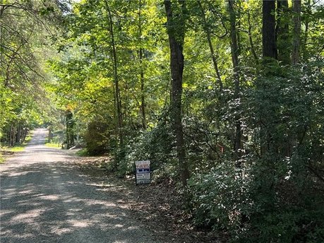 Nicely wooded lot on Urbanna Creek, very picturesque views, mild - Beach Lot for sale in Urbanna, Virginia on Beachhouse.com