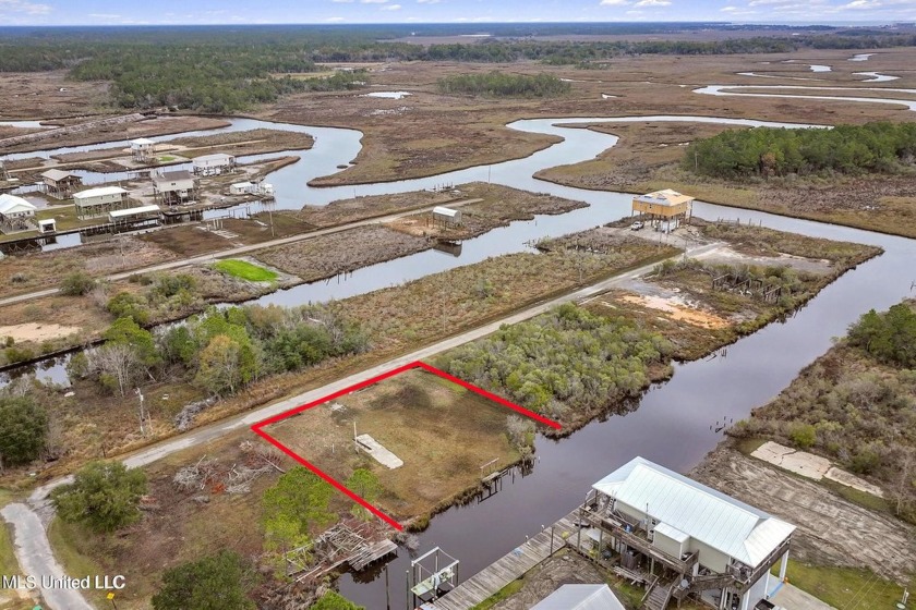 Take a look at this beautiful waterfront property in a nice - Beach Lot for sale in Bay Saint Louis, Mississippi on Beachhouse.com