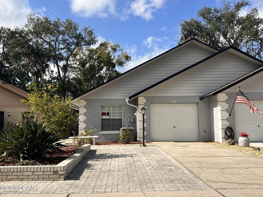Spacious and updated with large enclosed Florida room - Beach Home for sale in Port Orange, Florida on Beachhouse.com
