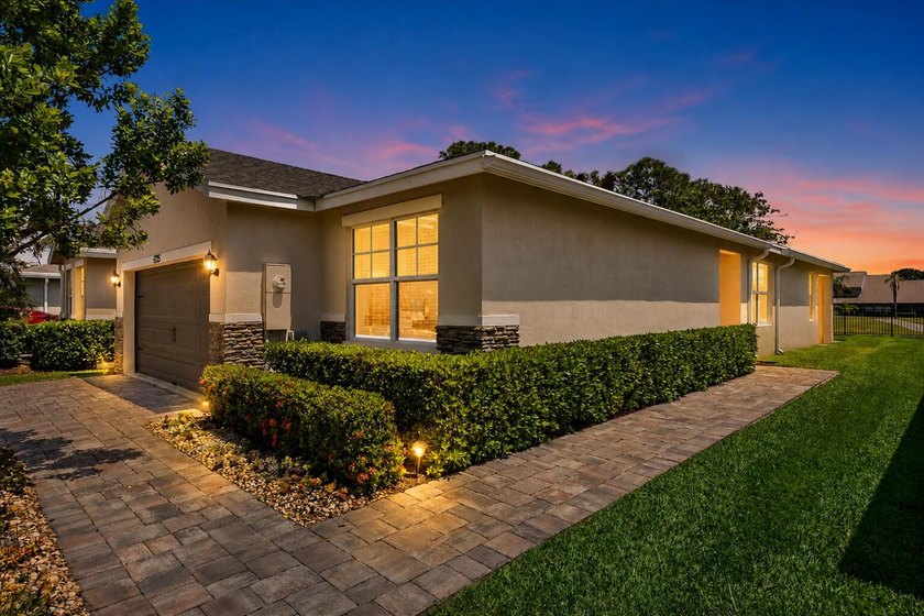 Stunning golf course-front 2-bedroom, 2-bathroom plus den - Beach Home for sale in Hobe Sound, Florida on Beachhouse.com