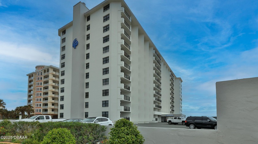 This 2 bedroom, 2 bath condo has been meticulously remodeled - Beach Condo for sale in Ormond Beach, Florida on Beachhouse.com